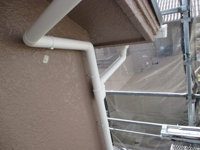 三木市でパナソニック製の竪樋に交換